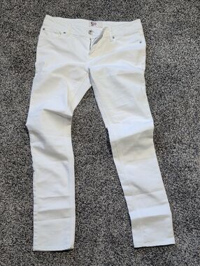 SO White Skinny Jeans with Pink Logo Detail